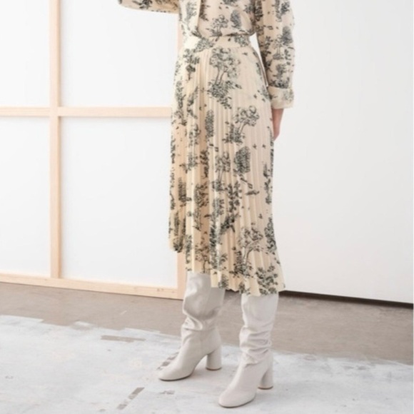 & Other Stories Asymmetric Plisse Skirt 0 Cream Black Pleated Midi Tree Print - Picture 2 of 14